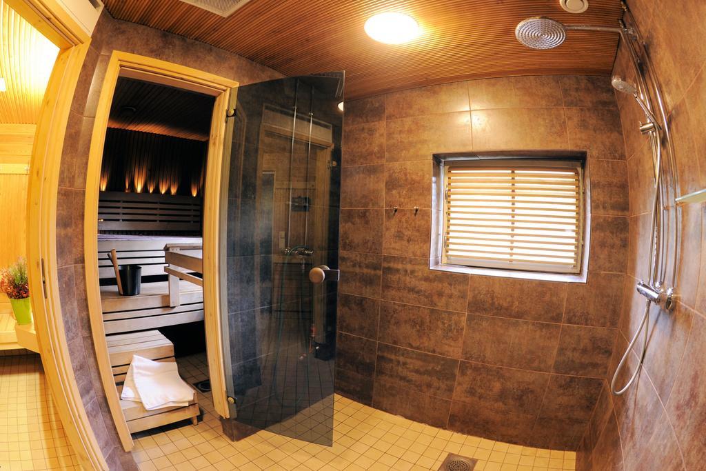 Hotel Krapi توسولا المظهر الخارجي الصورة